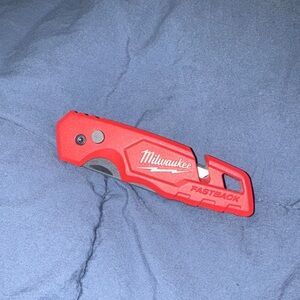 (Hardly used) Red Fastback Utility Knife